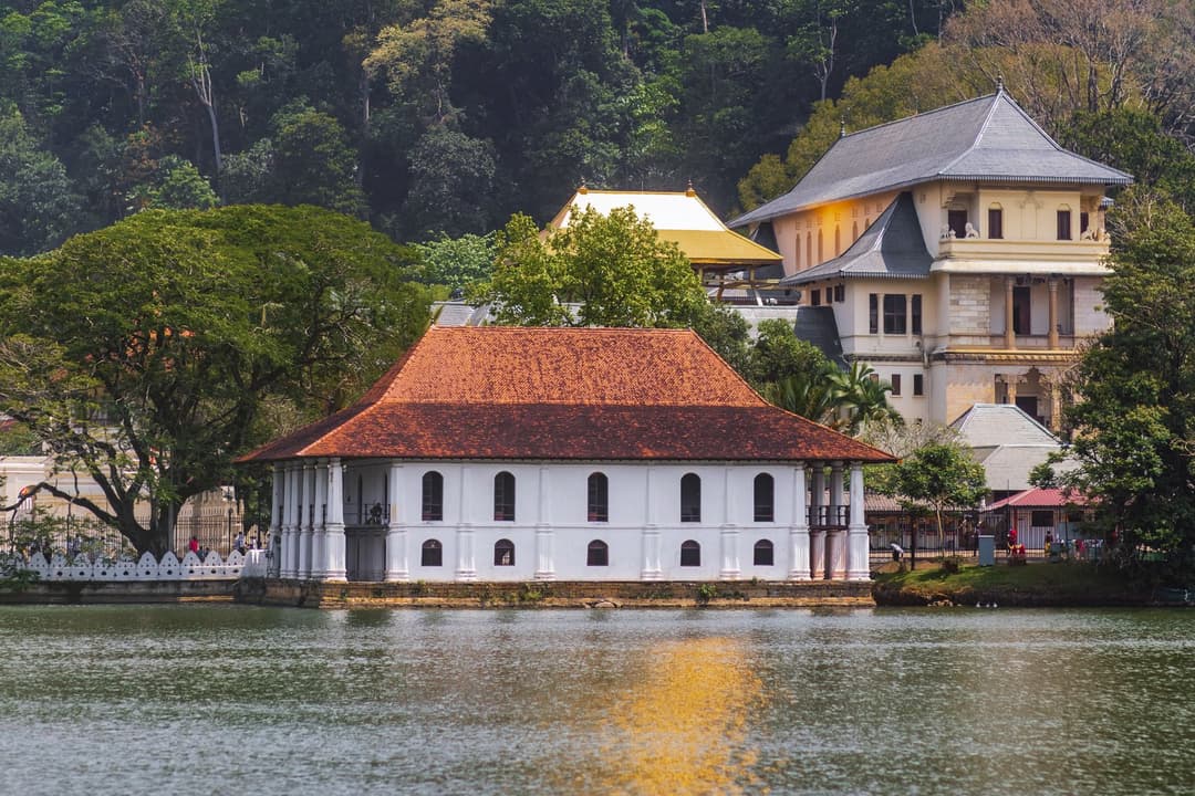 Kandy Lake
