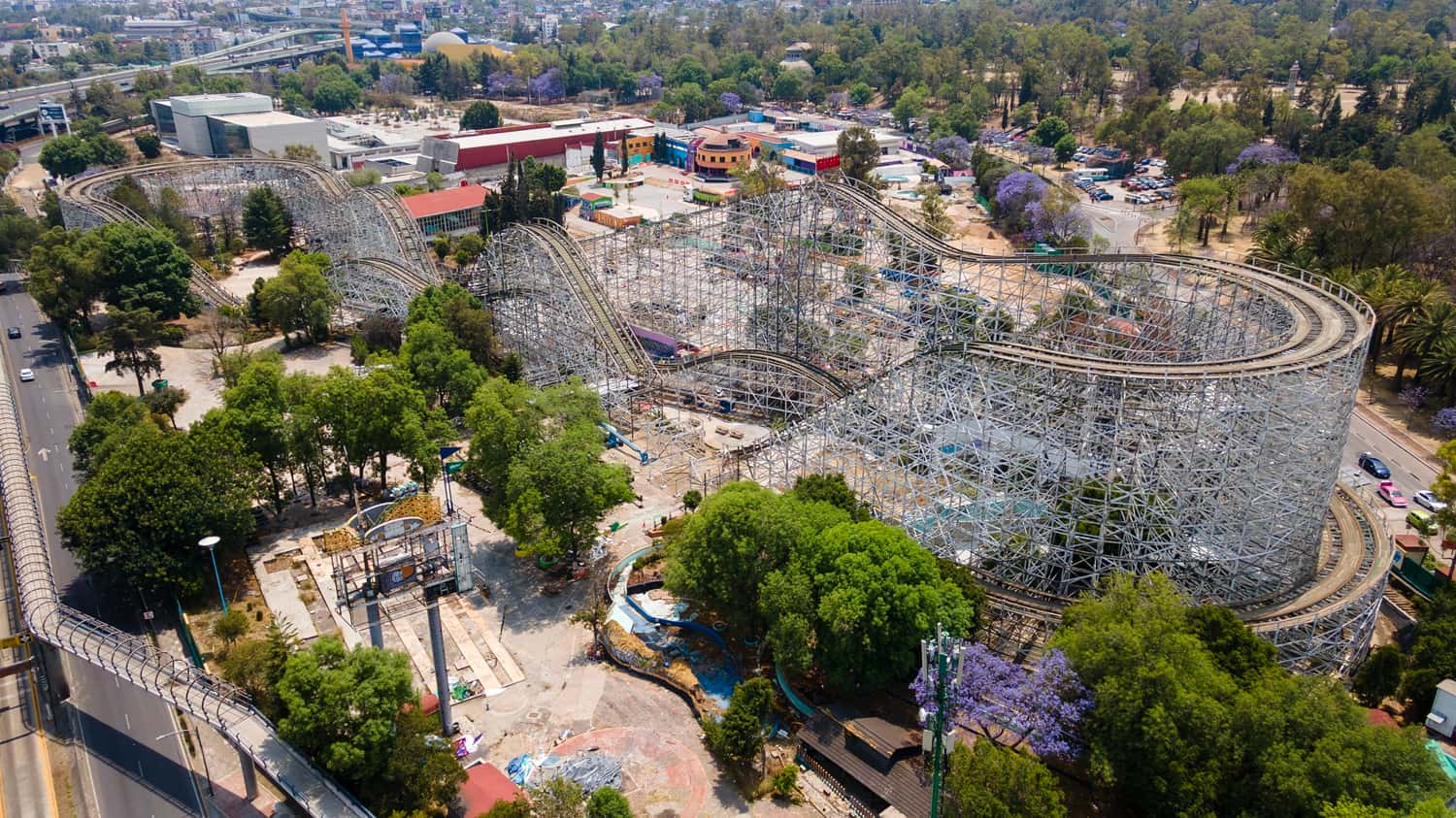 Six Flags Mexico Theme Park - Admission in Mexico Luxury Hotel Deals