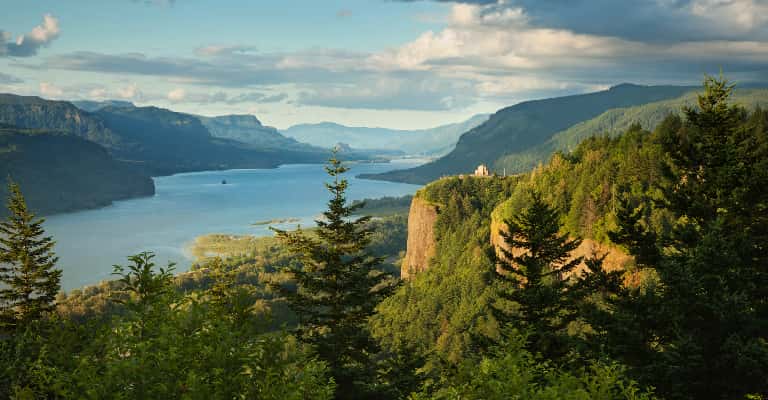 Explore Giant Trail In Sleeping Giant Provincial Park in Canada Maharaj Tour