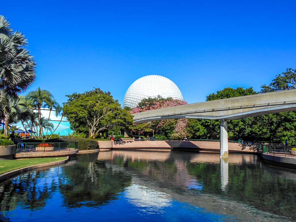 Wonder At The World In The Epcot Theme Park in USA & Canada Monsoon Tours